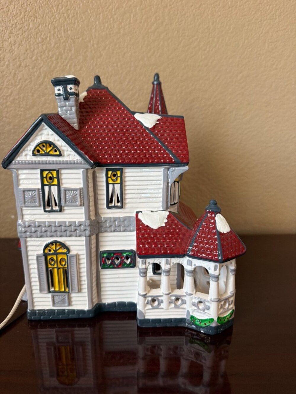 1990 Dept 56 Queen Anne Victorian Original Snow Village Lighted House #51578 - Picture 5 of 16